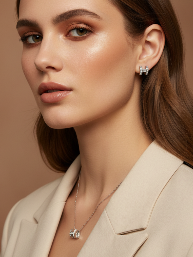 Silver Plated Cylinder Pendant Necklace & Stud Earring Jewellery Set for Women & Girls